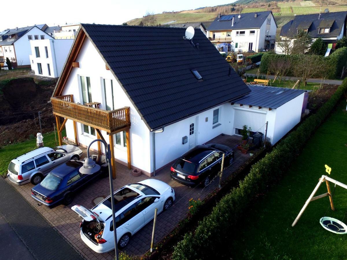 Moselie Ferienwohnung Kinheim Mosel מראה חיצוני תמונה